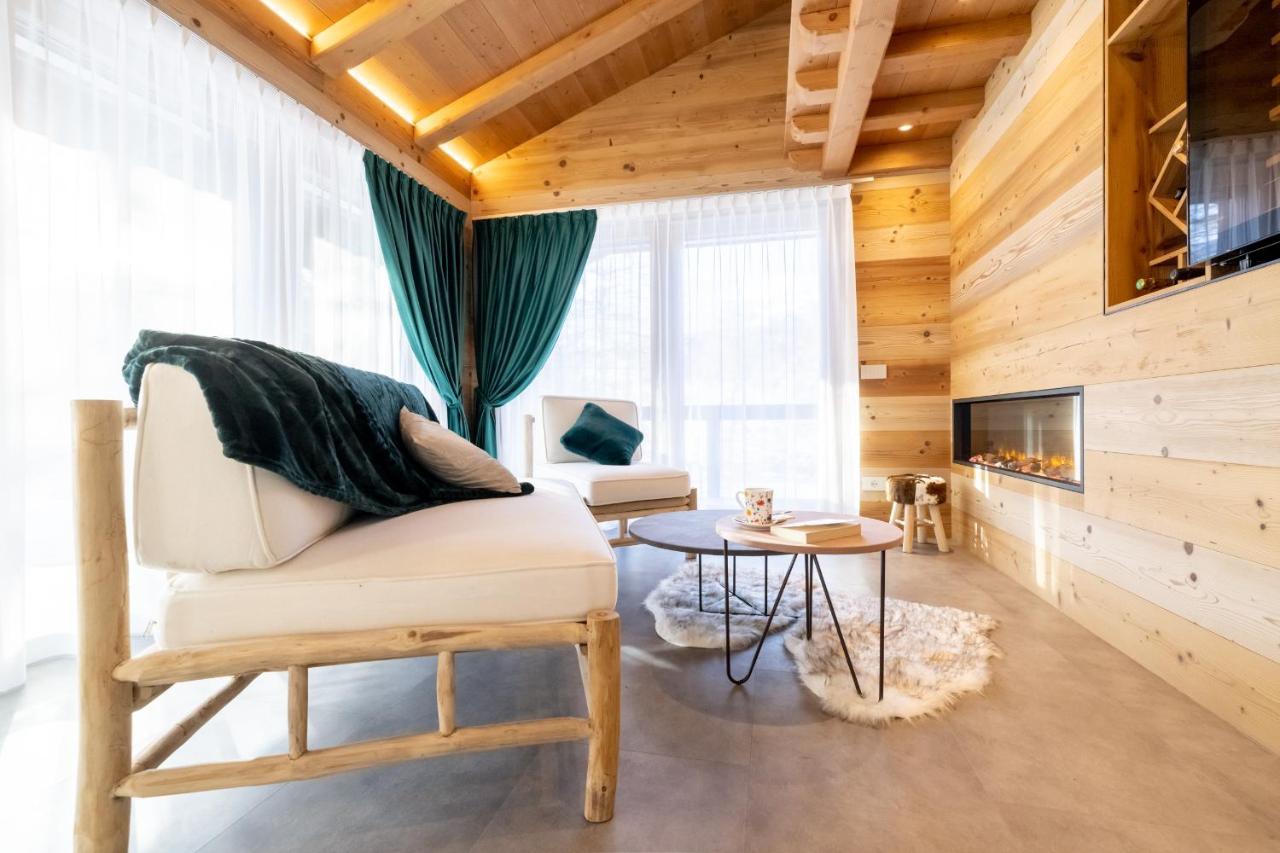 Chalet Imbosc'Che - 5 Beautiful Rooms In Charming B&B Лівіньо Екстер'єр фото