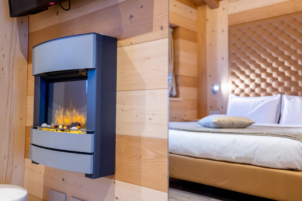 Chalet Imbosc'Che - 5 Beautiful Rooms In Charming B&B Лівіньо Екстер'єр фото